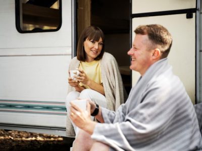 Podróżowanie kamperem z rodziną — jak zadbać o zdrowie i harmonię w relacjach?