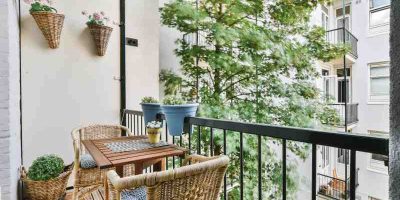 Jak zaaranżować zielony kącik na niewielkim balkonie – 10 pomysłów