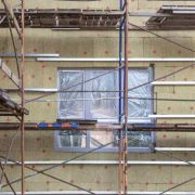Wykorzystanie szalunków traconych w budownictwie – zastosowanie w stropach, nadprożach i fundamentach słupów